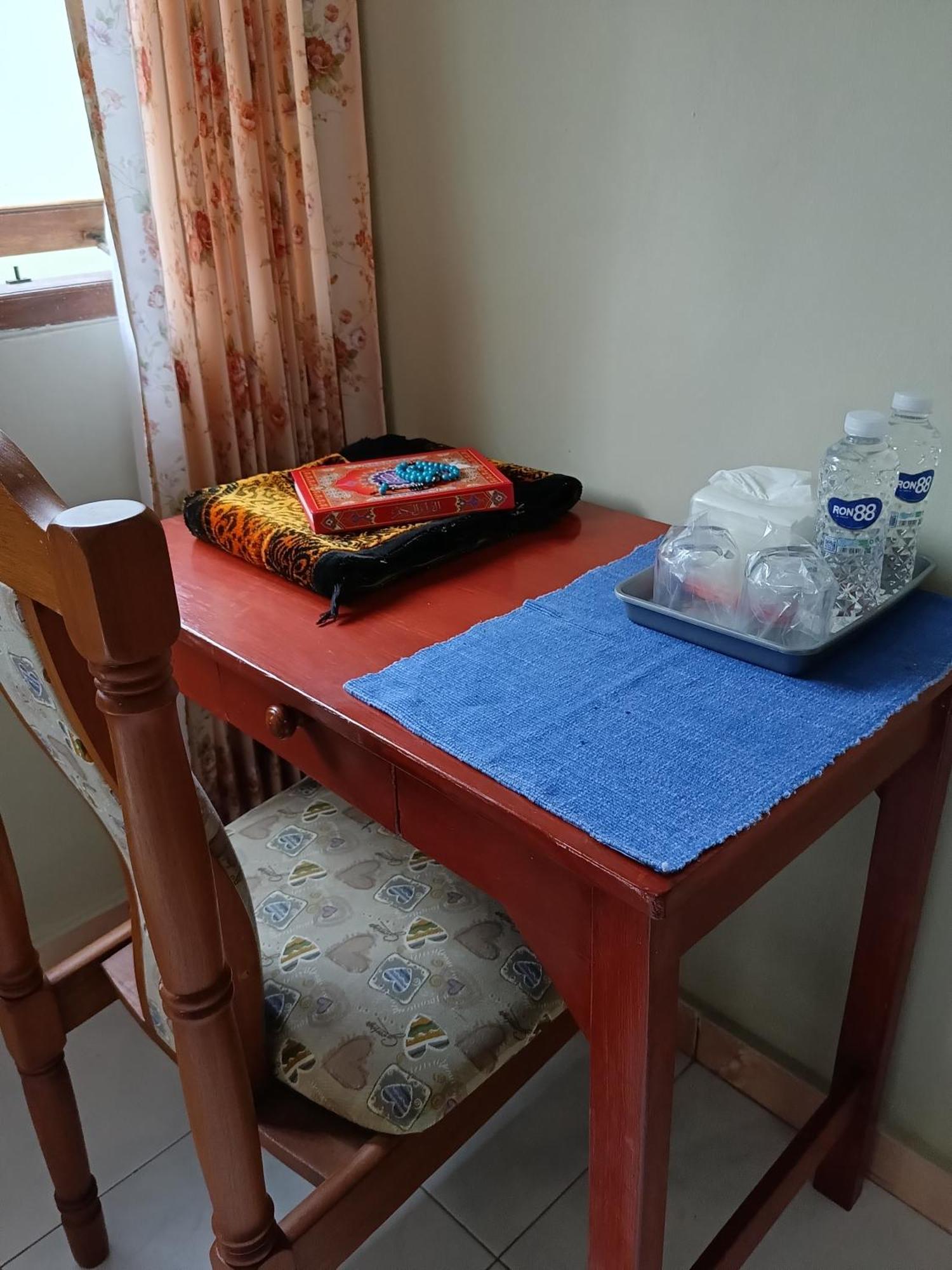 Kost Omaya *